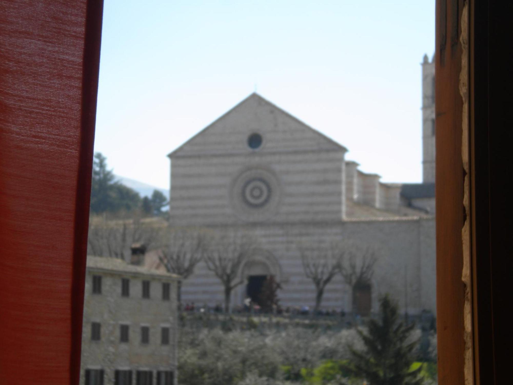 Camere Santa Chiara Ασίζη Εξωτερικό φωτογραφία