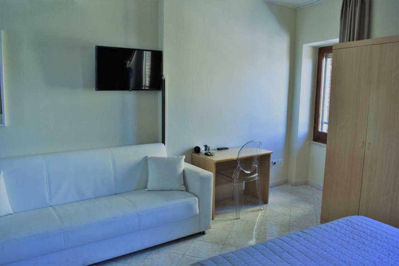 Camere Santa Chiara Ασίζη Εξωτερικό φωτογραφία